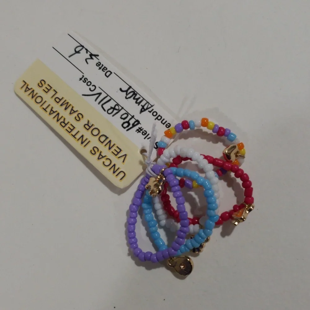 Set of 5 Jazzy Colorful Beads Stretchy Rings W/ Charms - Stylish Women's Jewelry